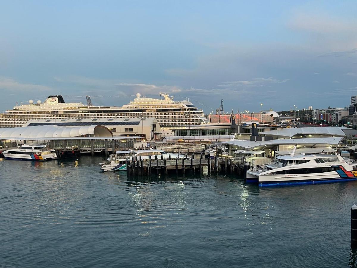 Luxury Apartment - Parking - Hot Tub - Stunning Views オークランド エクステリア 写真