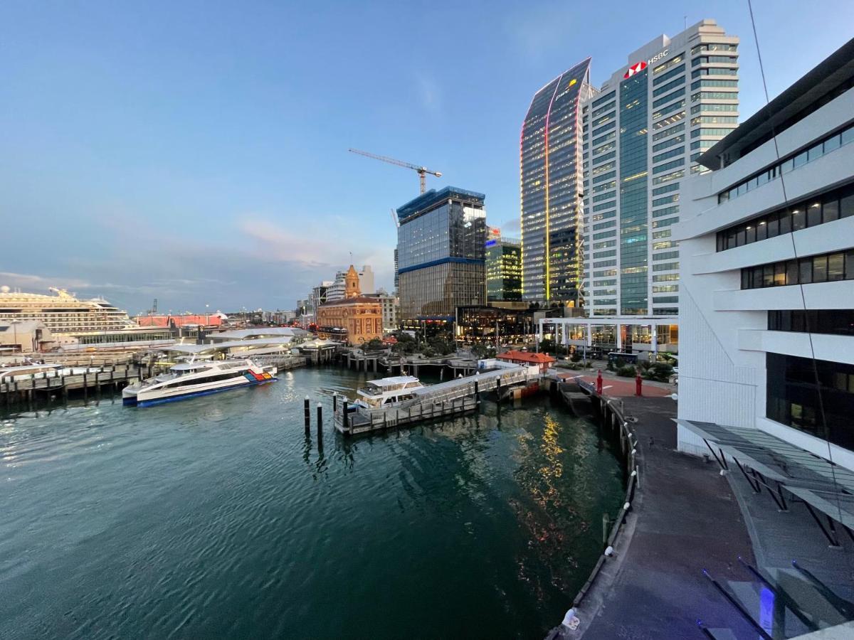 Luxury Apartment - Parking - Hot Tub - Stunning Views オークランド エクステリア 写真